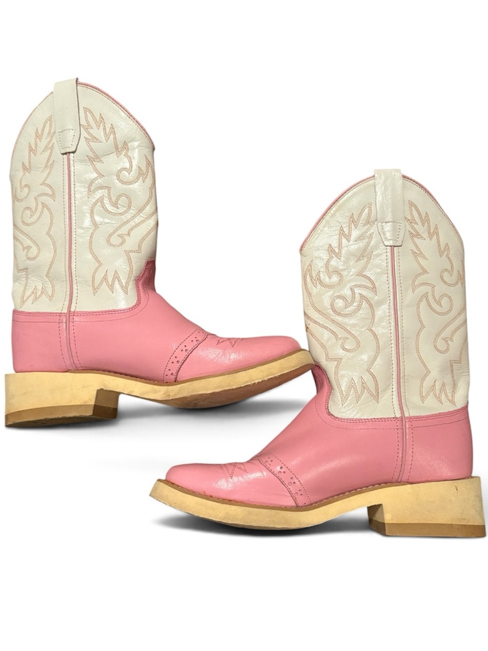 Vintage Old West Pink and White Western Cowgirl Boots